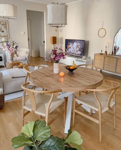 Этот уютный светлый дом - настоящее убежище от суеты. 08