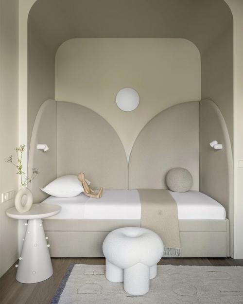 Интерьер этой квартиры - пример того, как минимализм может быть по-настоящему тёплым и уютным. 07