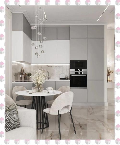 Любимый в наших широтах бежевый цвет и его оттенки, молдинги и много света и воздуха. 01