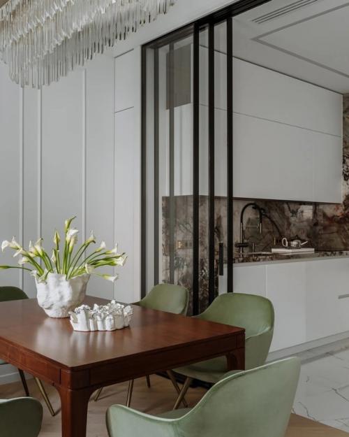 Это тонкий диалог между прошлым и настоящим. 04