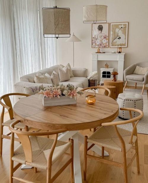 Этот уютный светлый дом - настоящее убежище от суеты. 05