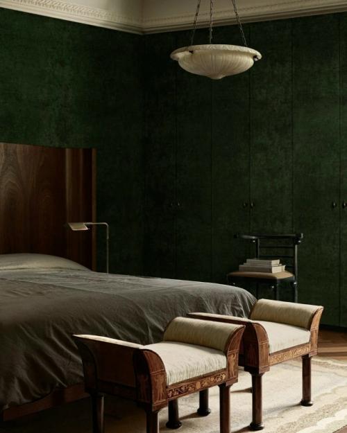 На площади в 300 кв. 03