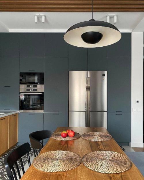 Вот такая красивая кухня - гостиная после ремонта. 02