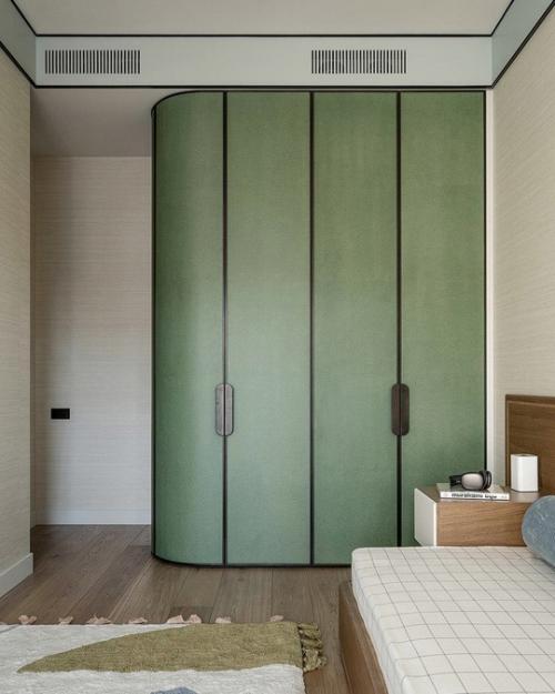 Разумная планировка, природные материалы, галерейное искусство и дизайн. 08