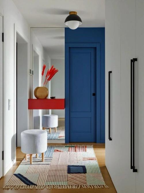 Синий - цвет глубины, уверенности и гармонии. 01