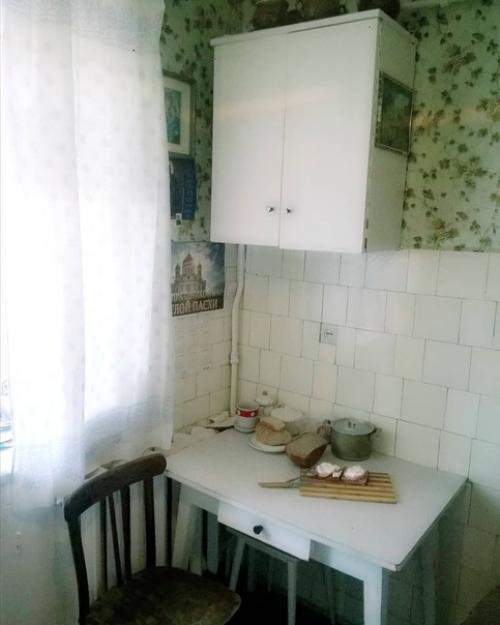 Очень бюджетно обновили кухню! 02