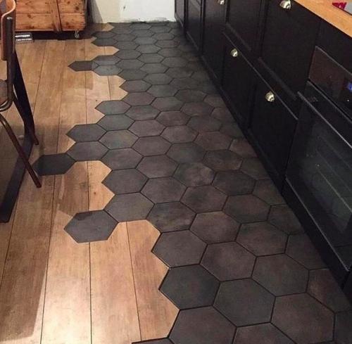 Красивые переходы между плиткой и ламинатом!