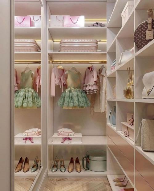 Сложный и с большим количеством различных деталей дизайн - проект детской. 05