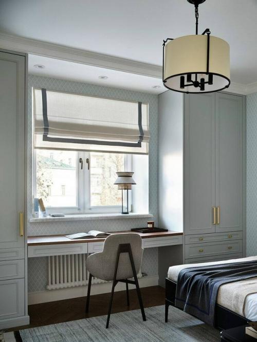 Эта квартира словно хранит дыхание старой Москвы - спокойной, интеллигентной, наполненной историей и тонким чувством стиля. 05