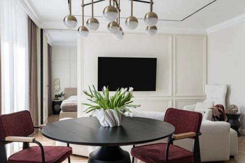 Этот проект словно создан для того, чтобы хранить маленькие семейные тайны и тёплые моменты. 05