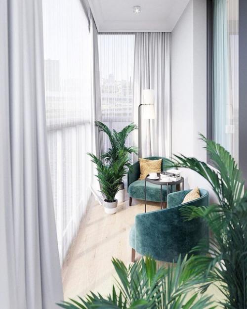 Классный балкон!  Для релакса и душевных бесед самое то!