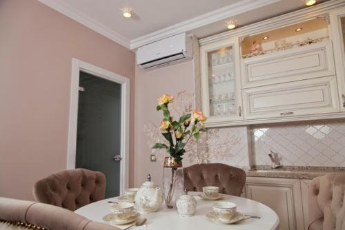 А может оцените и нашу кухню. 02