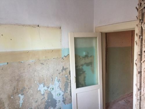 Купили с мужем убитую двушку. 05