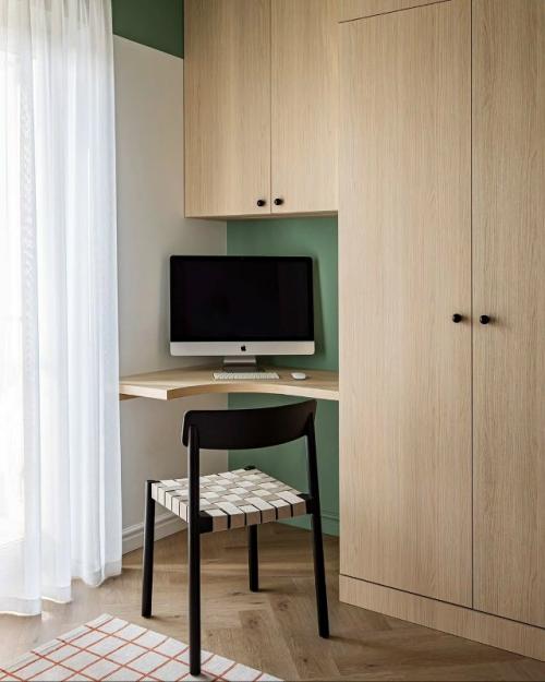 Эта квартира создана для тех, кто проводит много времени дома и ценит уют, функциональность и гармонию. 05