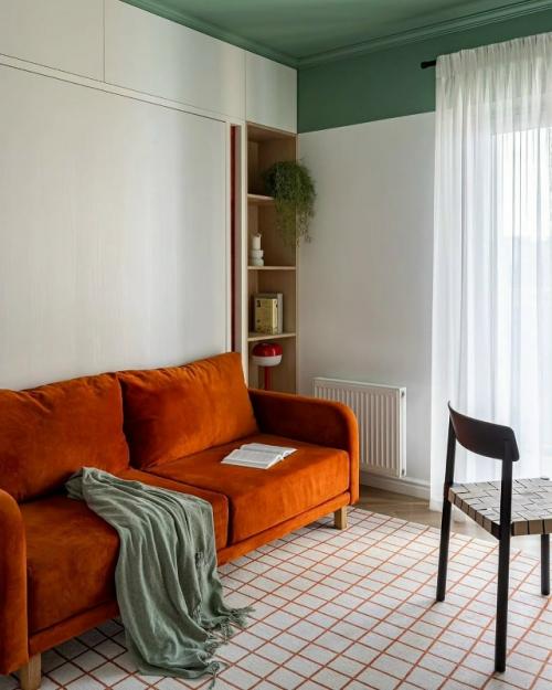 Эта квартира создана для тех, кто проводит много времени дома и ценит уют, функциональность и гармонию. 04