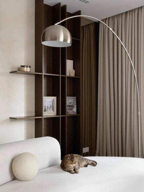 Для кота и его хозяйки: уютная и спокойная квартира в Санкт-петербурге, где комфортно всем - и человеку, и хвостатому другу. 03