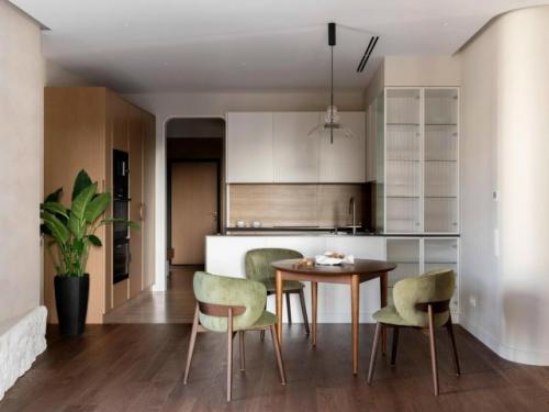 Для кота и его хозяйки: уютная и спокойная квартира в Санкт-петербурге, где комфортно всем - и человеку, и хвостатому другу. 02