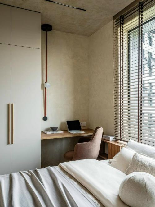 Отличный пример того, как даже на компактной площади можно создать современное, уютное и функциональное пространство. 06