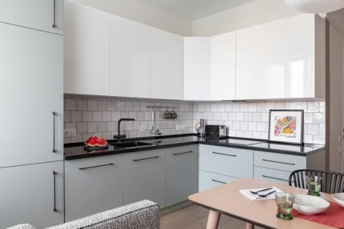 Однушка с яркими акцентами. 01