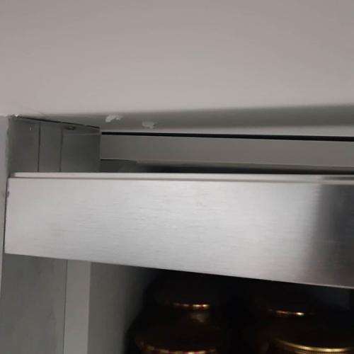 В нашем городе действуют невероятного уровня специалисты по установке мебели. 04