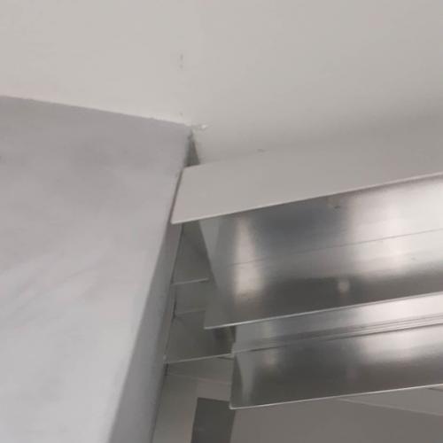 В нашем городе действуют невероятного уровня специалисты по установке мебели. 03