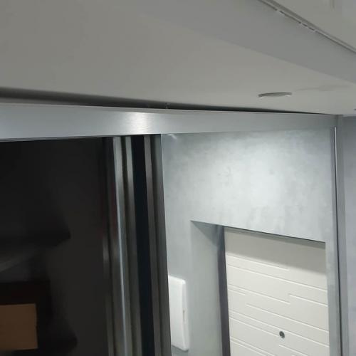 В нашем городе действуют невероятного уровня специалисты по установке мебели.