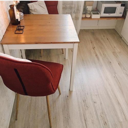 Небольшая кухня, площадь 5, 9 кв. 04