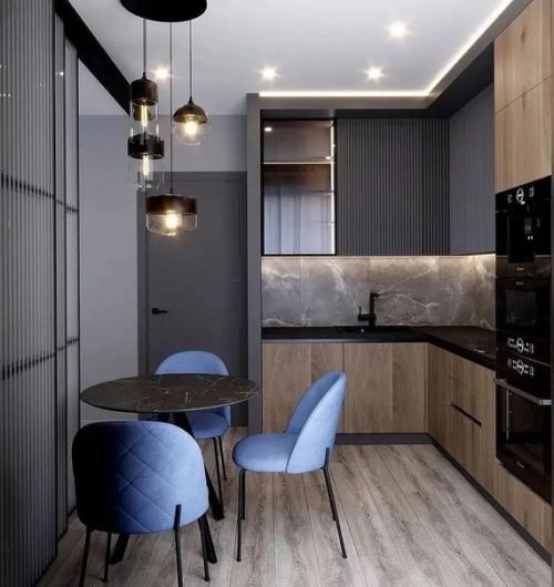 Сочетание модных стилистических веяний и передовых технологий. 09