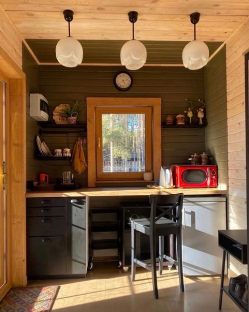 Дом, площадью всего 18 кв м. 02