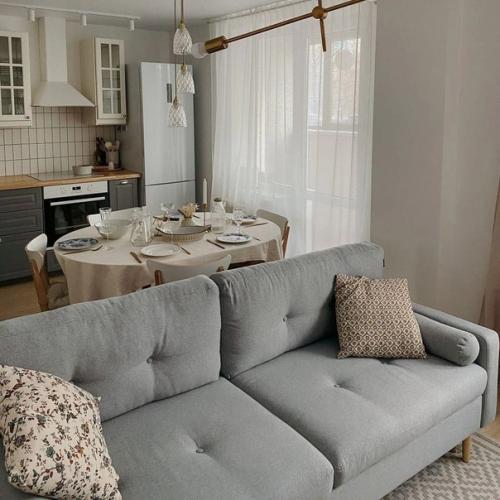 Квартира в скандинавском стиле с минимумом декора. 01