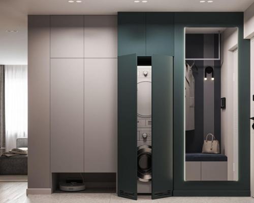 Прихожая, выполненная в светлых тонах с добавлением зеленых и синих акцентов. 04