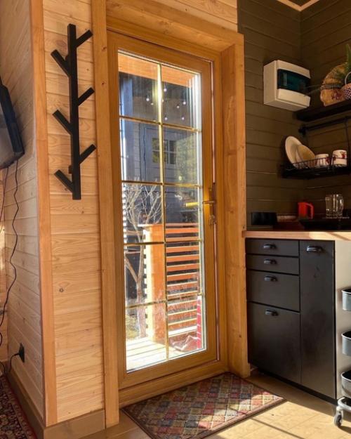 Дом, площадью всего 18 кв м. 01