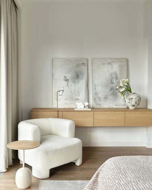 Одним из главных пожеланий хозяев было найти баланс между жизнью в мегаполисе, с его стремительным ритмом, и ощущением природной гармонии. 04