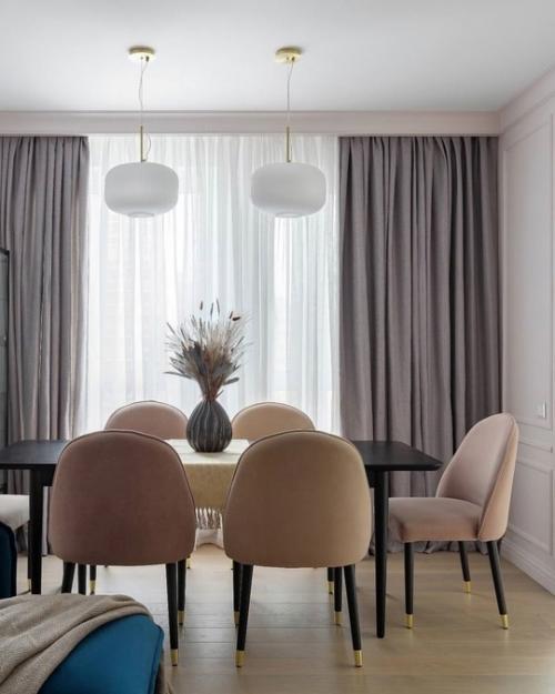 Эта квартира - про сдержанную роскошь, продуманную планировку и уют, в который хочется вернуться. 02