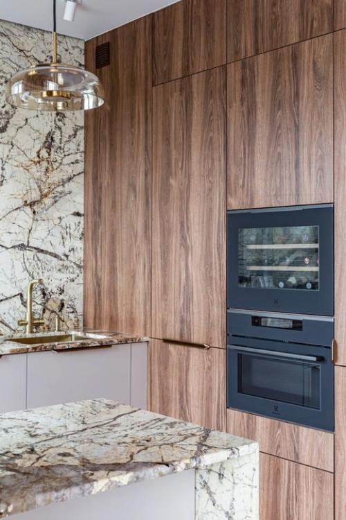 В этом проекте главным заказчиком стал муж - именно он задал направление будущему интерьеру. 03