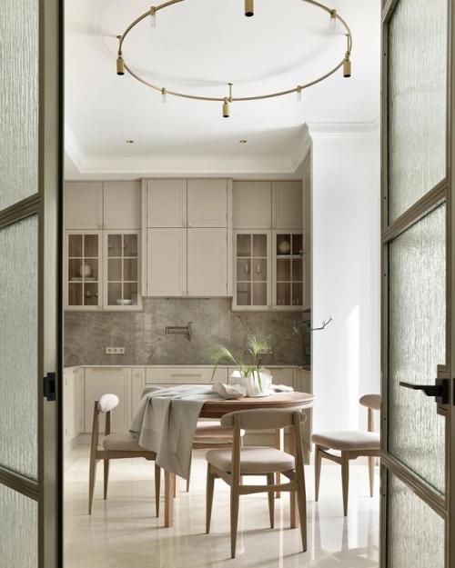 Одним из главных пожеланий хозяев было найти баланс между жизнью в мегаполисе, с его стремительным ритмом, и ощущением природной гармонии. 05