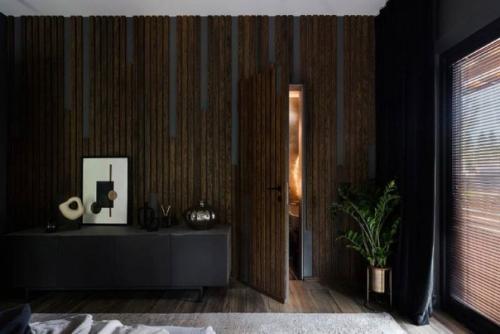 Наедине с природой: загородный дом с видом на лес. 04