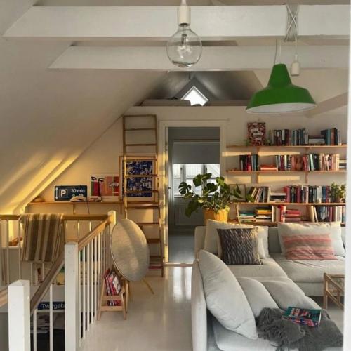 Этот дом словно создан для душевной жизни и внутреннего покоя. 04