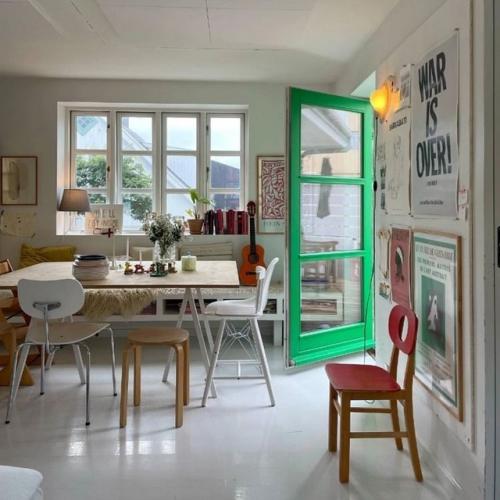 Этот дом словно создан для душевной жизни и внутреннего покоя. 02