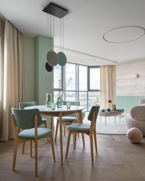 На 90 квадратных метрах дизайнеру удалось создать пространство, наполненное светом, лёгкостью и уютом. 01