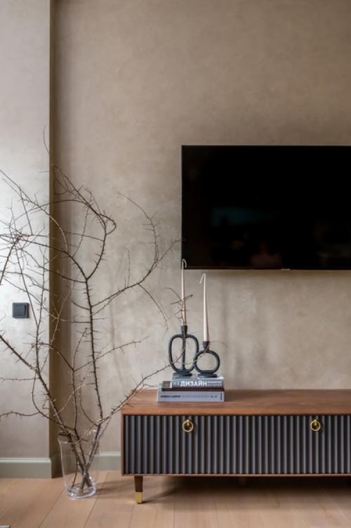 Красивый, светлый дизайн двухкомнатной квартиры с ярким акцентом. 04