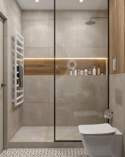 Санузел в светлых тонах с деревянными отделками. 02