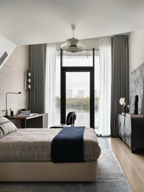 Эта просторная квартира площадью 99 кв. 01