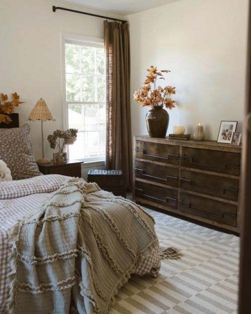 Такой интерьер создаёт ощущение тепла и гармонии. 08