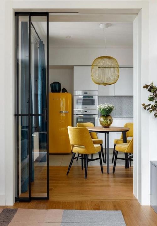 Очень яркие цвета надоедают быстро. 04