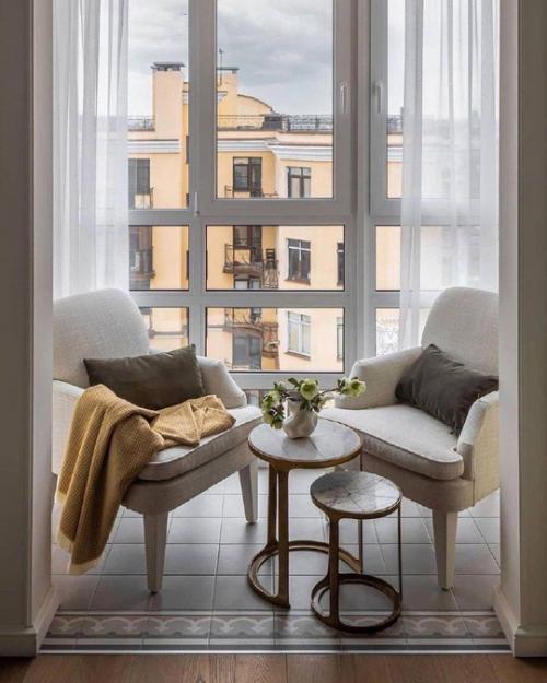 Нестандартно, симпатично.  Для двоих самое то. 06