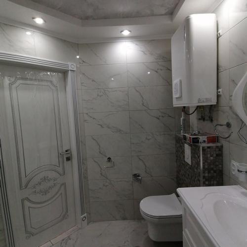 Ремонт в санузле закончил. 01