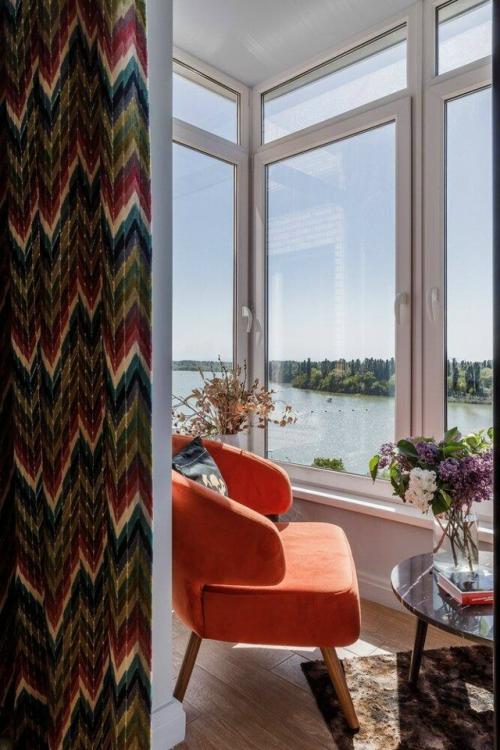 Этот интерьер - настоящее произведение искусства, в котором каждая деталь имеет свой характер и историю. 04