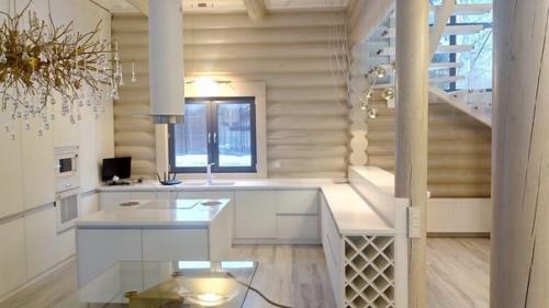 Строительство и оформление нашего дома закончили!