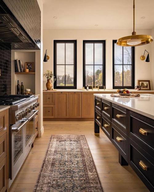 Стильная кухня в загородном доме. 01